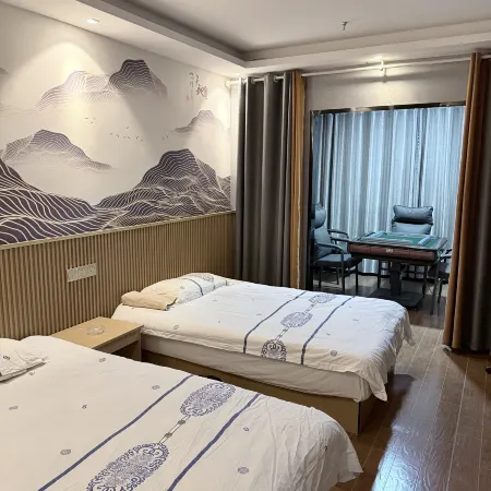 Huadong Tangquan Hotel
