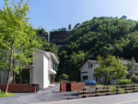Su Ri Qinghe Cliff Waterfall Wild Luxury Hotel Hotels in Chishui