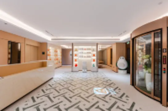 PERO Hotel (Shanghai Songjiang Zhonghui Tangli Hotel) Hotels near Sun Island