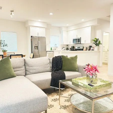 near rowland heights pomona 2 bedroom &2 bath Apt
