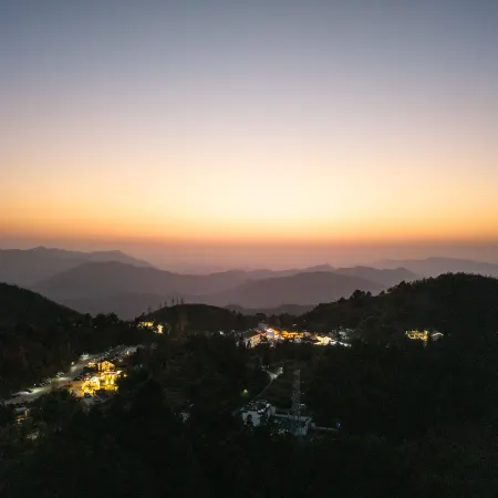 Jiuhuashan Zuiyunjian Homestay (On the Jiuhua Mountain)
