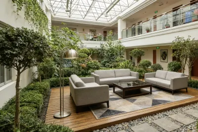 โรงแรมบ้านสวนตงหยิง (สถานีรถไฟมหาวิทยาลัยหลานโจว) โรงแรมใน