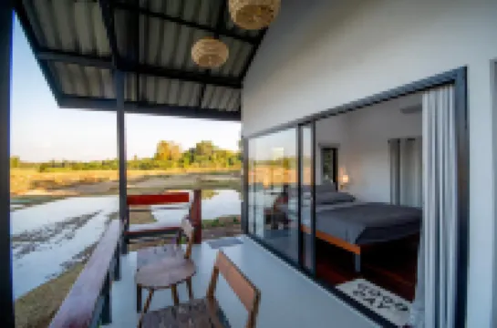 The Farmer Farm Stay & cafe