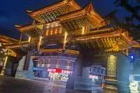 Dongli Yunxi Hotel (East Lin Great Buddha Branch, Mount Lu) - Mountain View