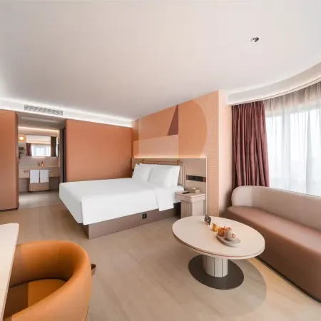 Orange Hotel (Wanning High-speed Railway Station)