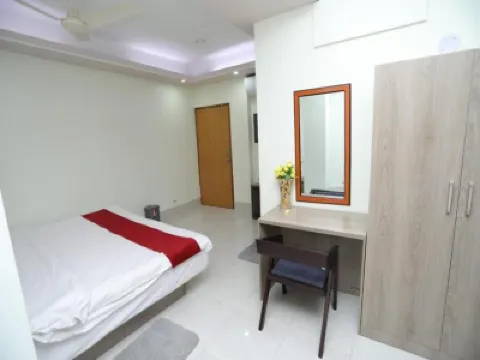 Wood Burn Hotel Hotels in 