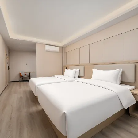 InterCity Convenia Hotel (Nanning East Railway Station South Square Branch)