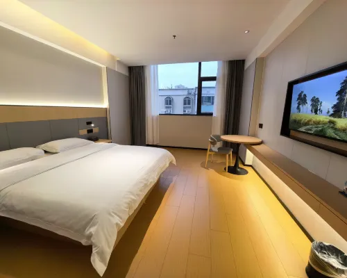 Super 8 Lechang Shaoguan Renmin Middle Road Hotels in Lechang