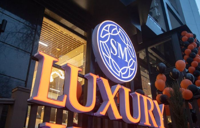 SM LUXURY HOTEL