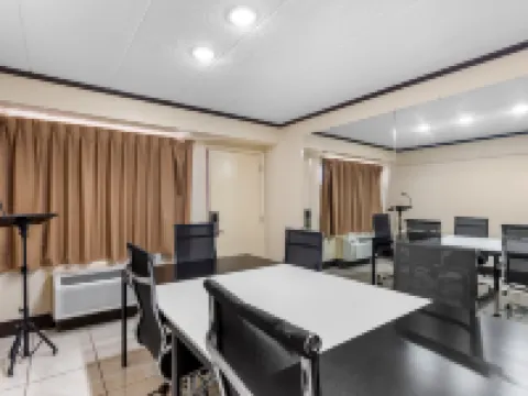 Red Roof PLUS+ Chicago - Hoffman Estates Hoteles en Hoffman Estates