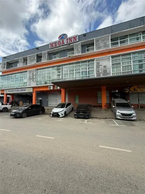 OYO 91290 Cozitel - parking