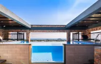 Brodick Jeju - Infinity Pools