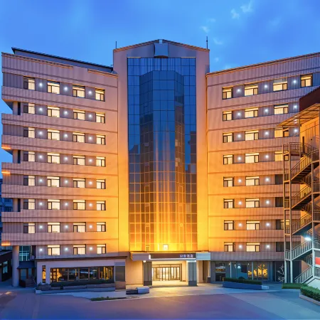 Yijia Hotel (Lanzhou Zhangye Road Xiguan Metro Station)