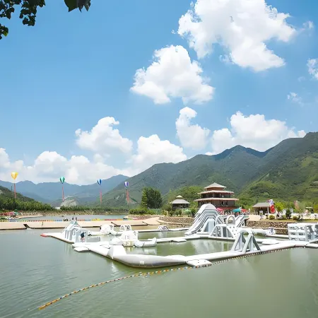 Tonglu Xin Zexuan Homestay (Yalu Drifting Shanwanwan Rafting)