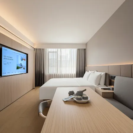 Ji Hotel (Nanchang Bayi Square Wushang Mall)