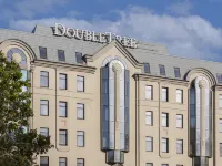 DoubleTree Moscow Arbat Hotel Hotels near Saint Basil's Cathedral