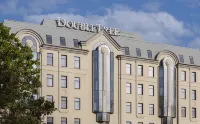 DoubleTree Moscow Arbat Hotel Hotel dekat Armoury