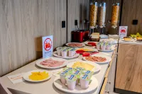 Keruen inn Aktau - breakfast