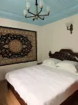 Yining Ancient Tree Courtyard Homestay - เปิดใหม่
