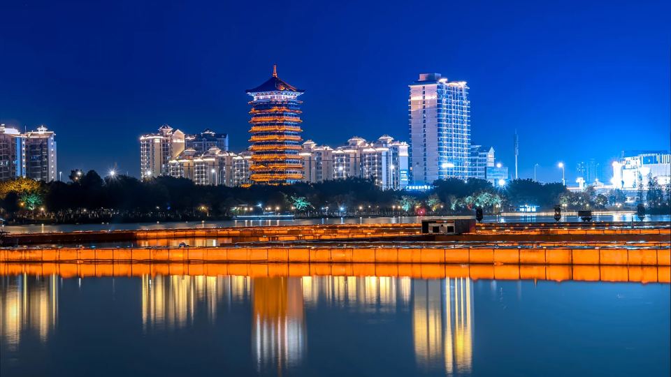 Tianyue Hotel (Qinzhou Baishihu Park Wuyue Plaza Branch)