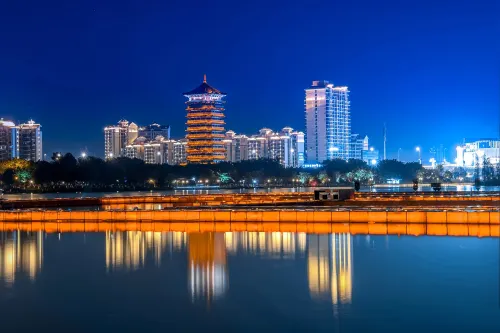 Tianyue Hotel (Qinzhou Baishihu Park Wuyue Plaza Branch)