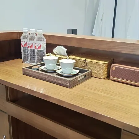 Longyou Xiaohuang Yard Homestay