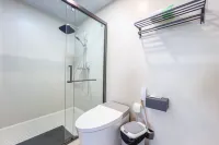 Guanshi Mountain House Homestay (Nanmenwan Fengdong Stone Store) - parking