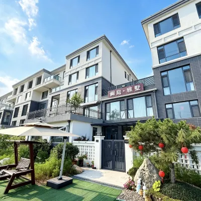 Floral Hotel·LAN Ting Ya Shu Resort Homestay (PengChang Passenger Port Penglai Pavilion) Hotels near Penglai Polar Ocean World