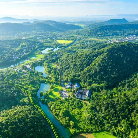 Lujiang Yefushanju Residence Resort Hotel
