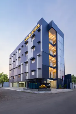 Gold Hotel - พร้อมอาหารเช้า