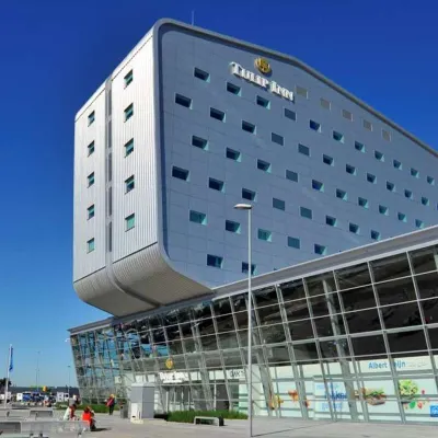 ทิวลิป อินน์ ไอน์โฮเฟน แอร์พอร์ต โรงแรมใกล้สนามบินไอโดเฟ่น