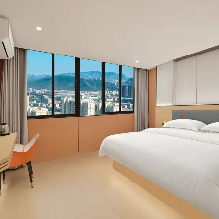 Dahua Grand Hotel (Enping Jinsha Times Square)