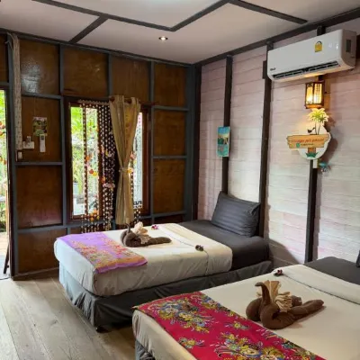 PP Garden Home Bungalow Các khách sạn gần Điểm ngắm cảnh Đảo Phi Phi