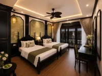 Luang Prabang Indochine Heritage Hotel - สระว่ายน้ำแบบอินฟินิตี้