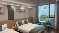 Zhuhai Qi'ao Biaoji Seascape Inn - con vista montagne