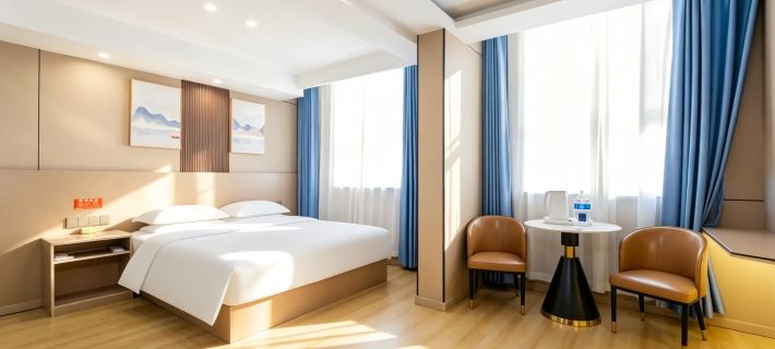 Ease Hotel (Xining Railway Station Xinqian International Plaza) Hotel di Xining