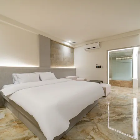HOTEL THE ART UIWANG