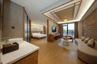 Tinghuyin Homestay (Yangzhou Slender West Lake Scenic Area)