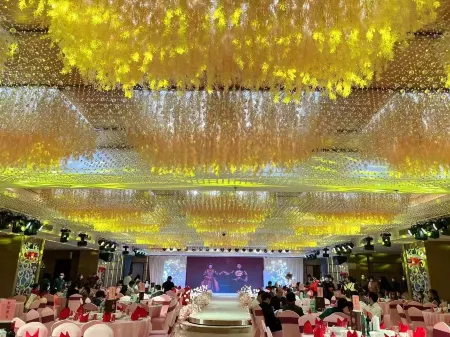 Waika Hotel Отели рядом с достопримечательностью «Coconut Grand View Garden»