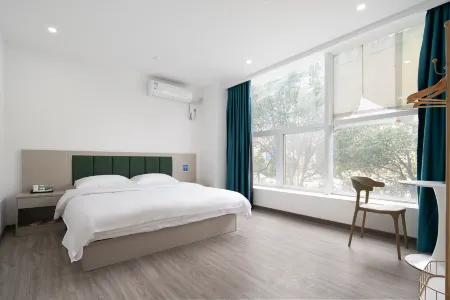 YIZHI hotel（Kunshan Anting Old Street&ZhaoFeng Road Subway Station） Отели рядом с достопримечательностью «TIANFU WETLANDS»