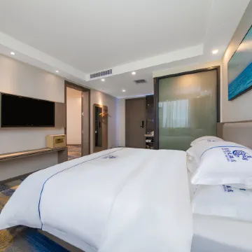 Ludian Yueyue Hotel