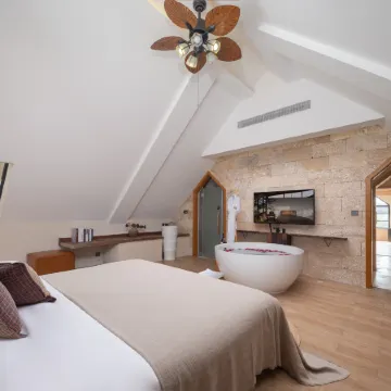 Beihai Silver Beach Moyuan Vacation Apartment