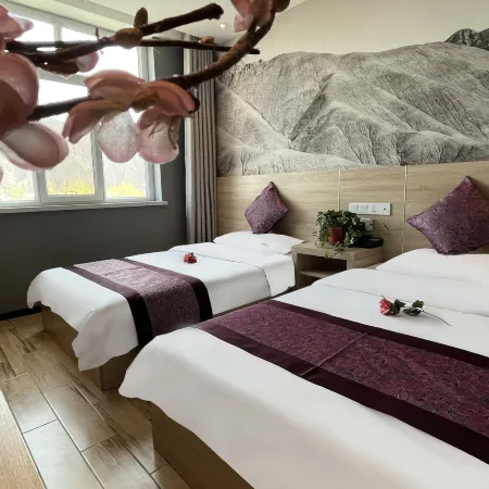 Colorful Danxia Stone City Hotel