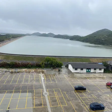 Zhujiajian Ruiyue Resort