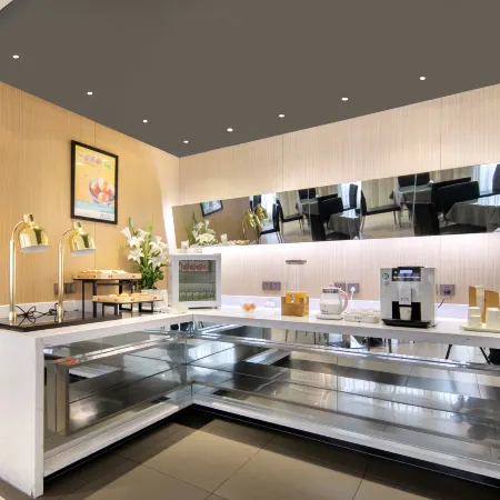Yu Jing Hotel (Xiangyang Erqi Base Checheng South Road)