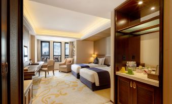 Sky World Hotel