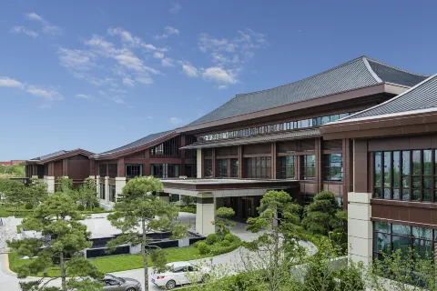 Cangzhou Canal Guest Hotel