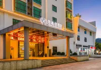 High Victory Hotel - Parking