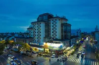 Vienna Hotel (Yangzhou Wenchang Pavilion) Отели рядом с достопримечательностью «Киньцзиньский мост»