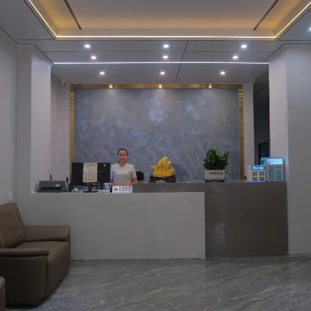 Nandan Pengcheng Hotel Отели в г. Наньдань